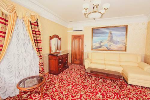 Happy Pushkin Hotel