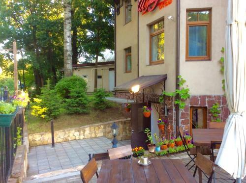 Shuvaloff Hotel