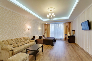 Men'k Kings Hotel