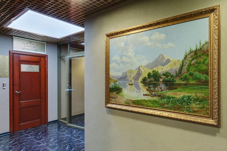 Men'k Kings Hotel