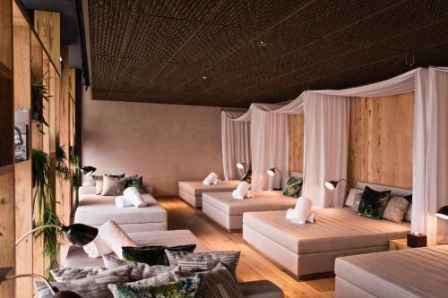 The Hide Apartments