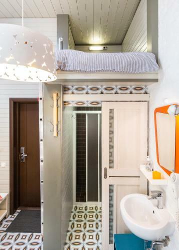 Mogol Apartments