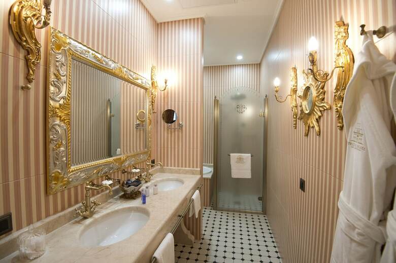 Trezzini Palace Hotel