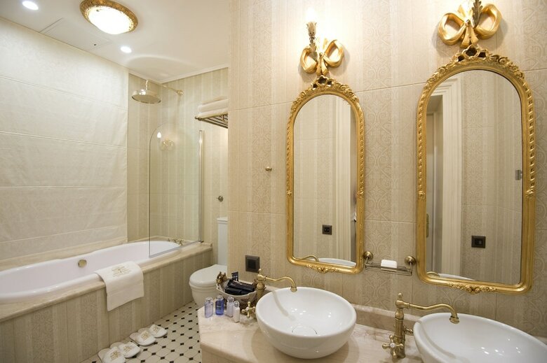 Trezzini Palace Hotel