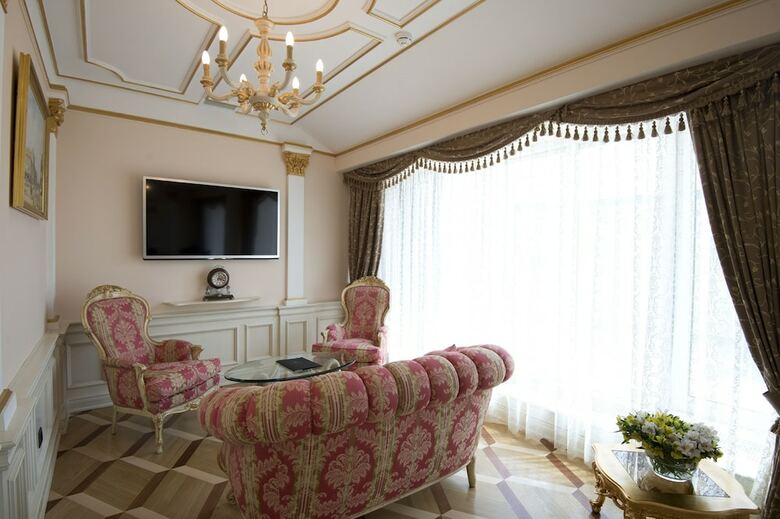 Trezzini Palace Hotel
