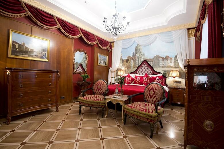 Trezzini Palace Hotel