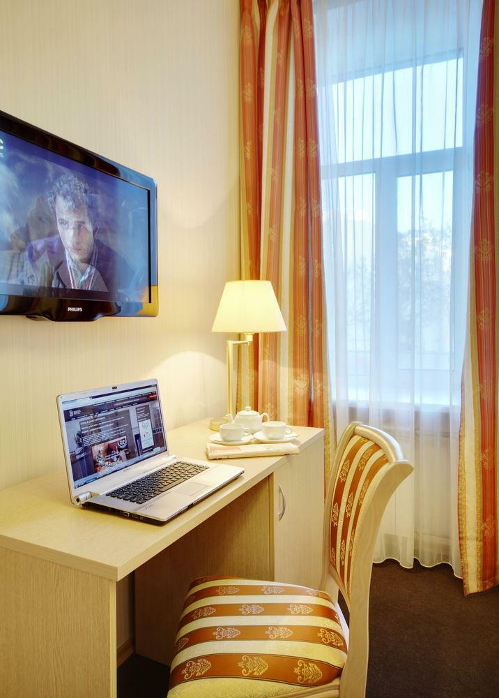 Bristol Hotel