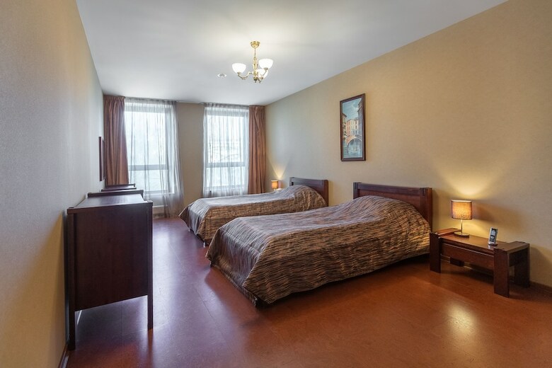 Sharf Hotel