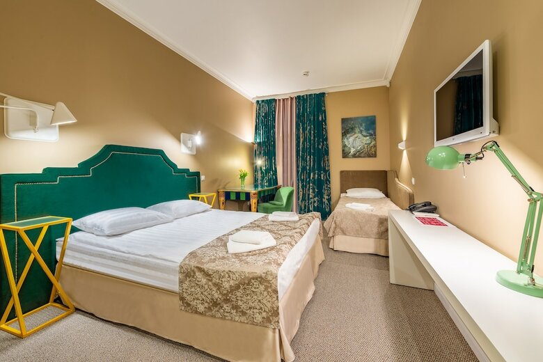 T-hotel