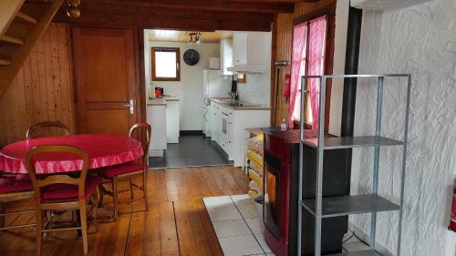 Paccots: Chalet Pour 4 Personnes - Calme
