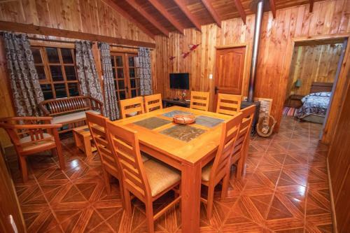 Lodge Caba�as Antulaf