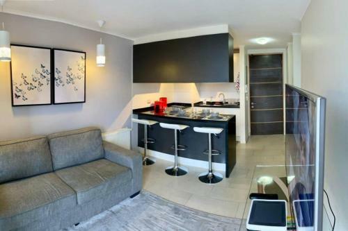 Apartamento En El Coraz�n Del Centro Financiero de Las Condes