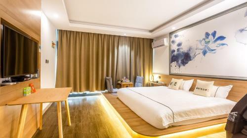 Floral Hotel Xianju Chanting Great Wall Branch
