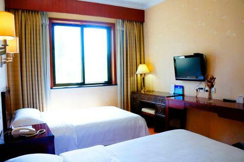 Hujialou Hot Spring Hotel