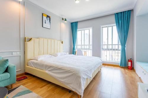 Sunshine City View Apartment