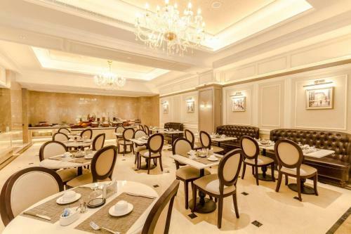 Polysheron Hotel Changsha Houjiatang Metro Station Branch