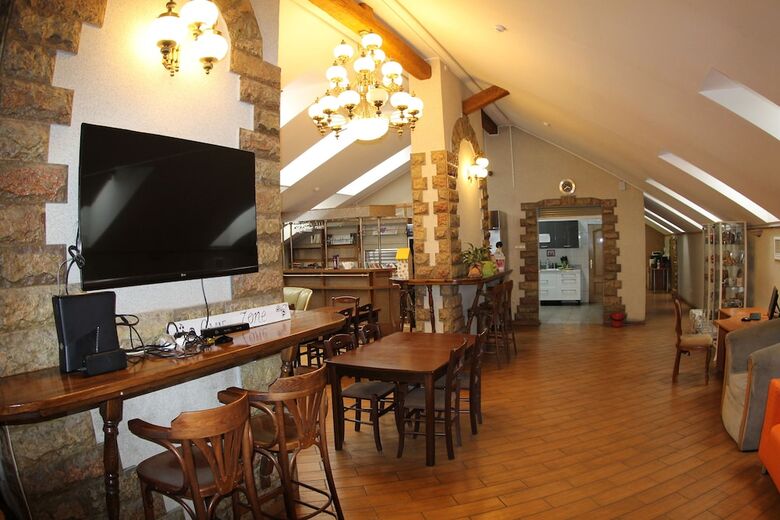 Giggly Hostel