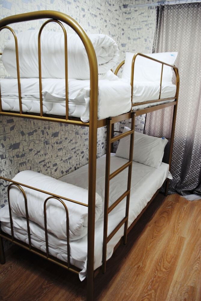 Giggly Hostel