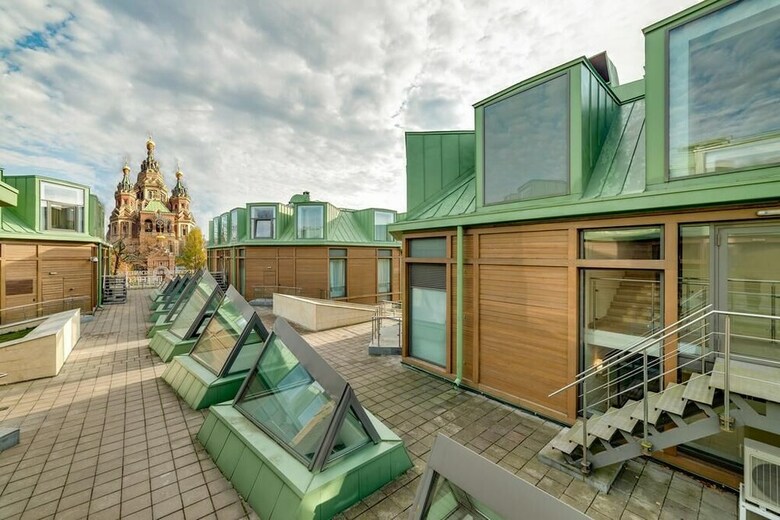 New Peterhof Hotel