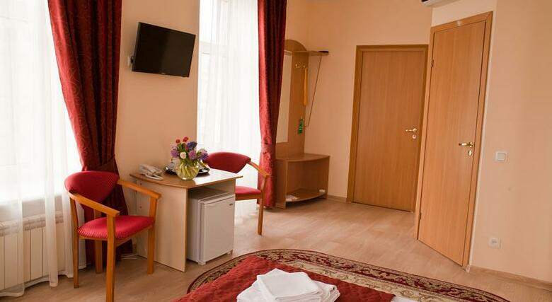 Hostal Octaviana Hotel