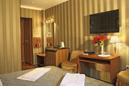 Galakt Hotel