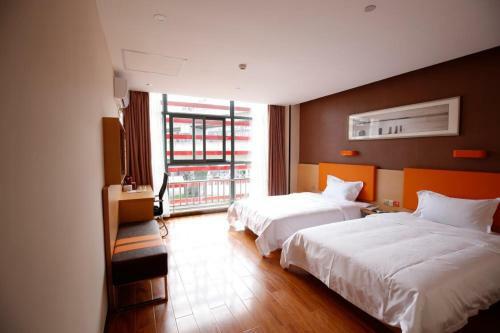 Hotel 7days Premium Chengdu Dufu Thatched Cottage