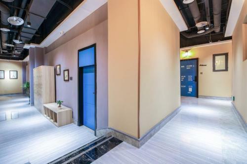 Zou Qu Ye Travel Hotel