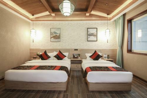 Zou Qu Ye Travel Hotel