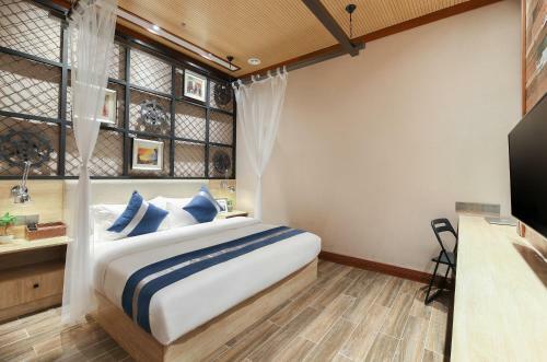 Zou Qu Ye Travel Hotel