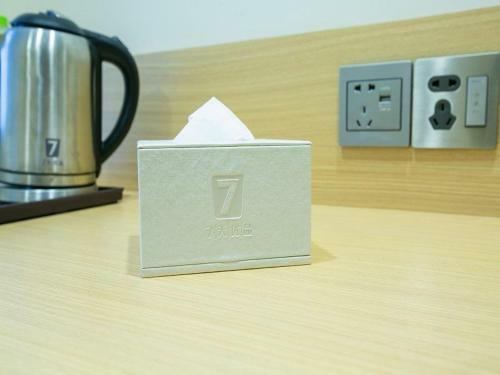 Hotel 7days Premium Chongqing West Station Branch