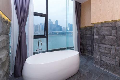 Mirage.shiguang Liyu Quanjiangjing Hotel