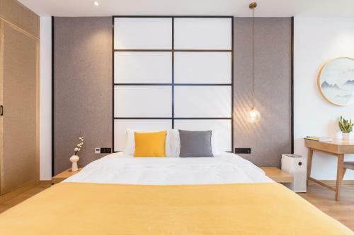 Mirage.shiguang Liyu Quanjiangjing Hotel