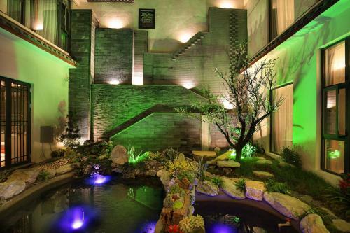 Lijiang Puyuan Jingshe Hotel