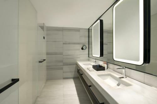 Crowne Plaza Dalian Xinghai, An Ihg Hotel