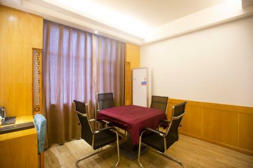 Zhangjiajie Heyday Hotel