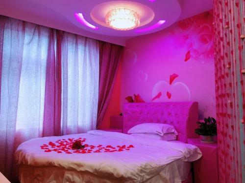 Shell Ganzhou Central Theme Hotel