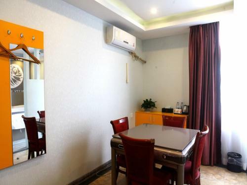 Shell Ganzhou Central Theme Hotel
