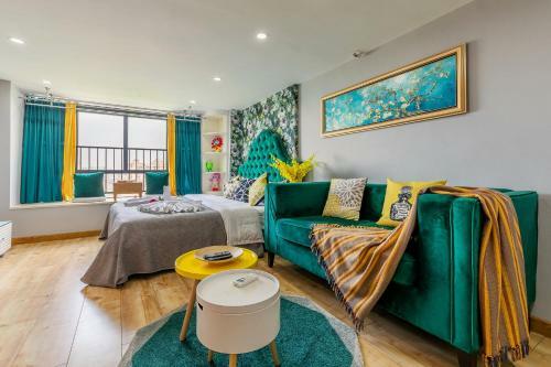 Lavendar Duplex Apartment