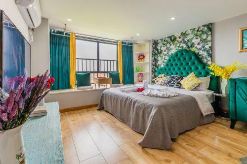 Lavendar Duplex Apartment