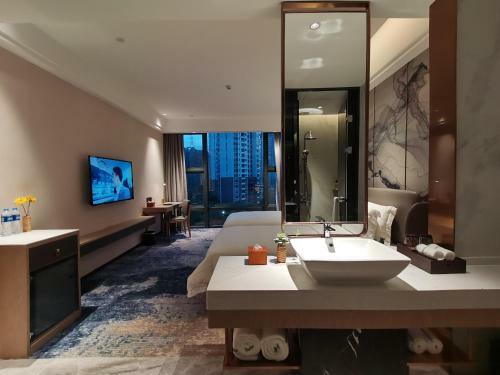 Paco Hotel Guangzhou Jinfeng Metro Branch