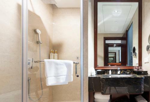 Hangzhou Huading International Hotel
