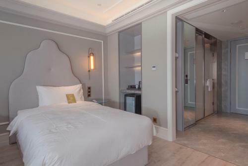Mercure Hotel Hangzhou East Railway Station
