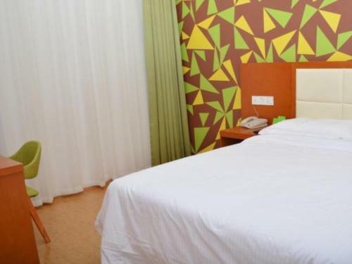 Vatica Hefei Luyang District Linquan Road Hewa Road Hotel