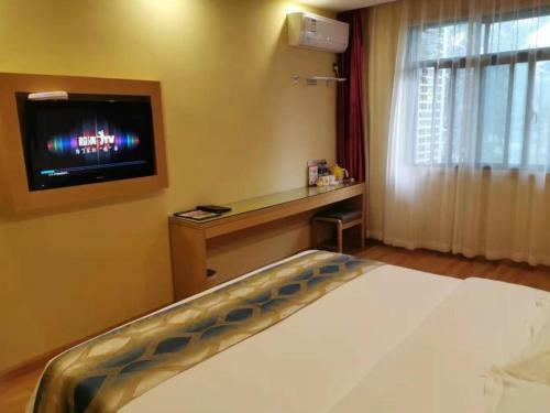Shell Hefei Luyang District Sipai Building Subway Station Hotel
