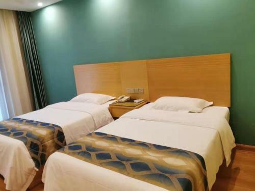 Shell Hefei Luyang District Sipai Building Subway Station Hotel