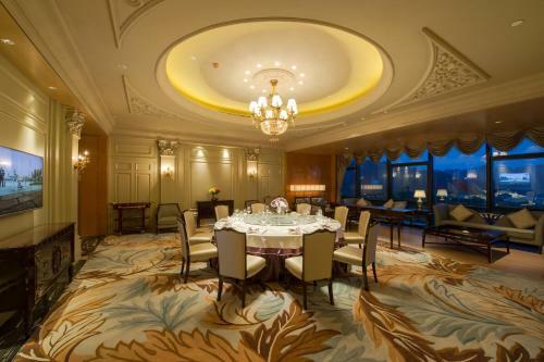 Hotel ???????
