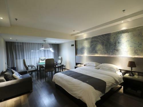 Greentree Eastern Jingde Town Railway Station Hotel