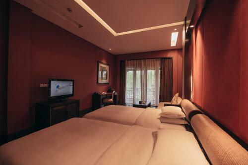 Hotel ??????????