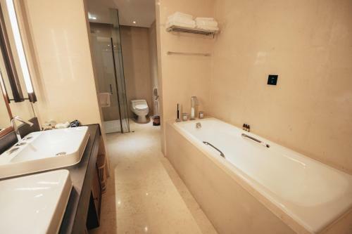 Hotel ??????????