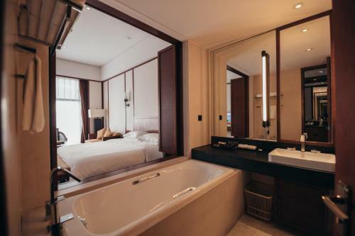 Hotel ??????????
